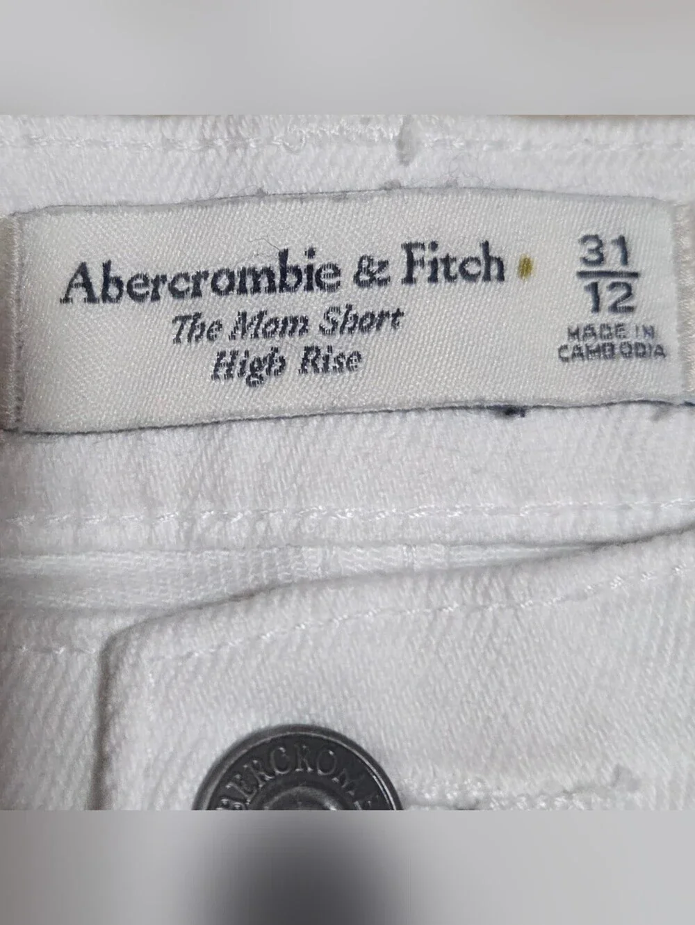 Abercrombie Mom Short High Rise Distressed White Denim Jean Shorts Size 31/12